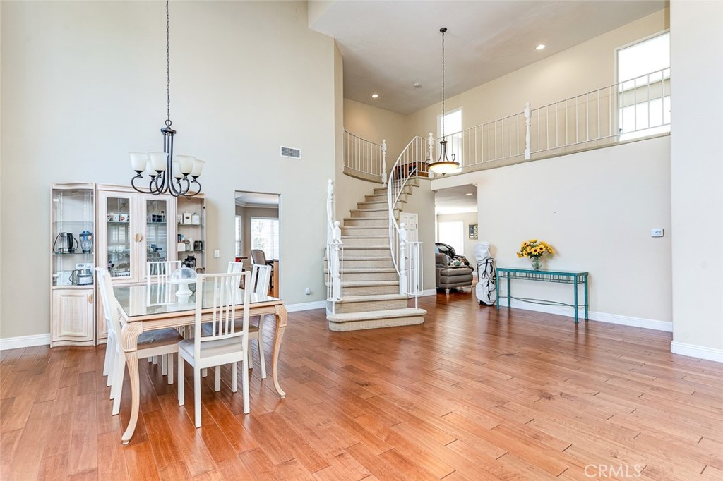 2245 Pickwick Property Photo 1