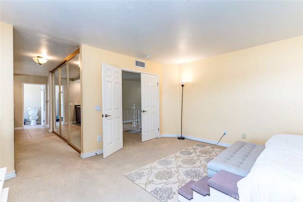 2245 Pickwick Property Photo 16