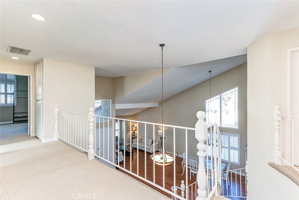 2245 Pickwick Property Photo 21