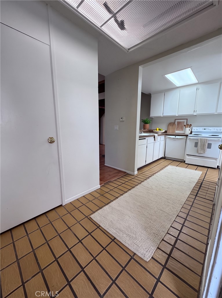 7311 Marina Pacifica N Property Photo 4
