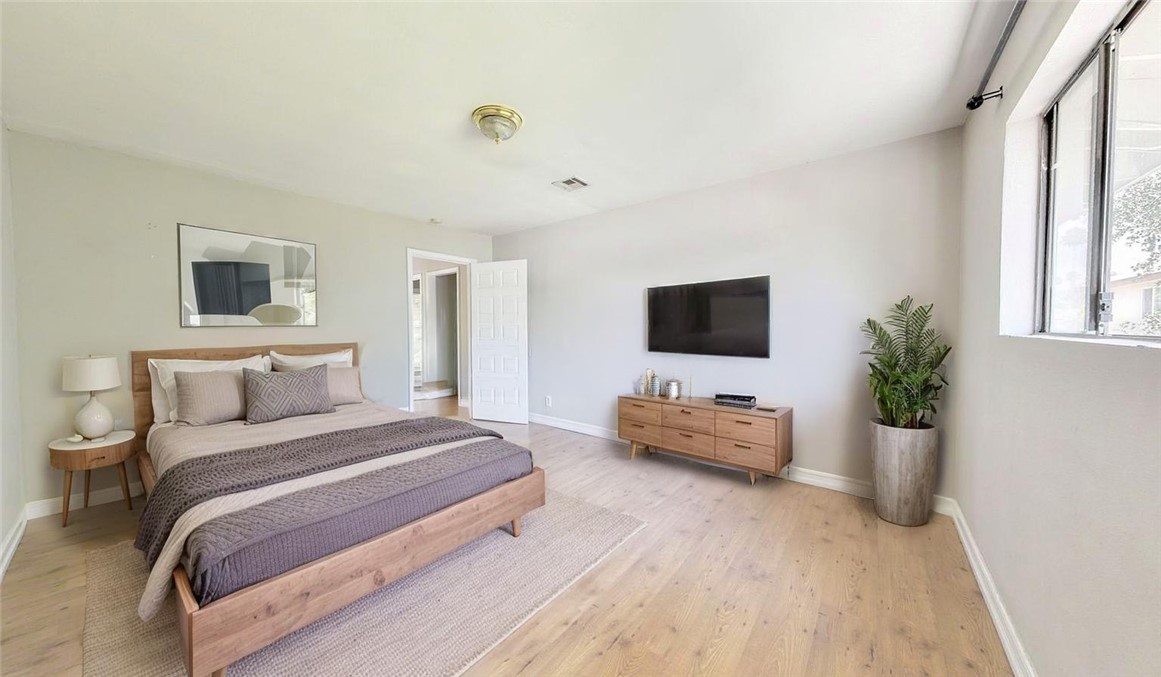 547 Pepper Property Photo 9