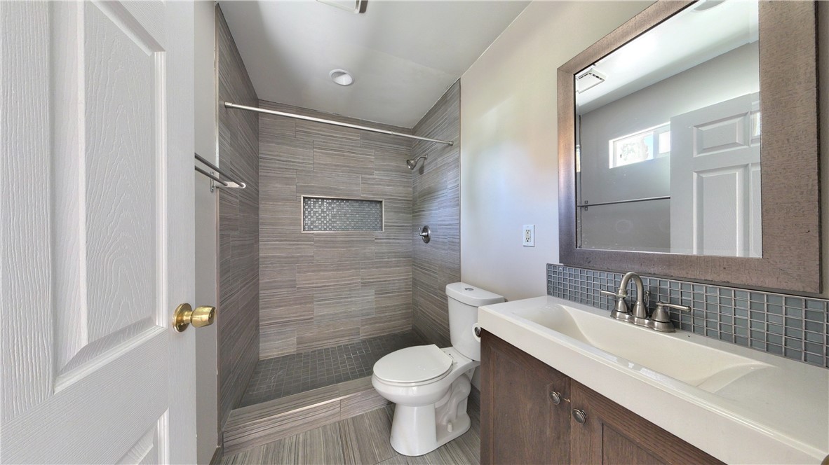 547 Pepper Property Photo 33