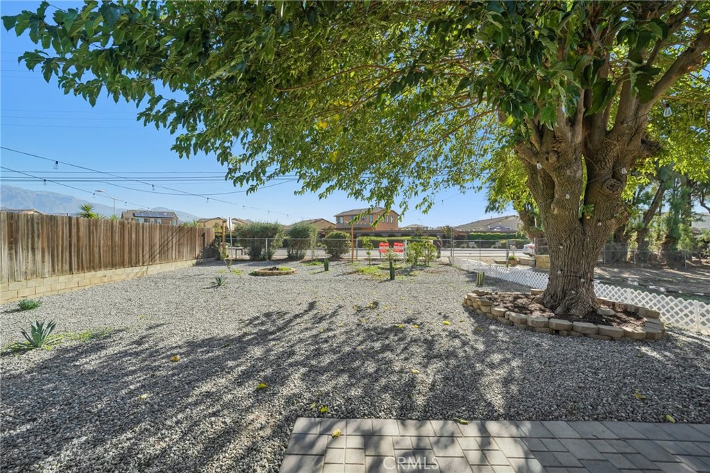 11285 Cherry Property Photo 8