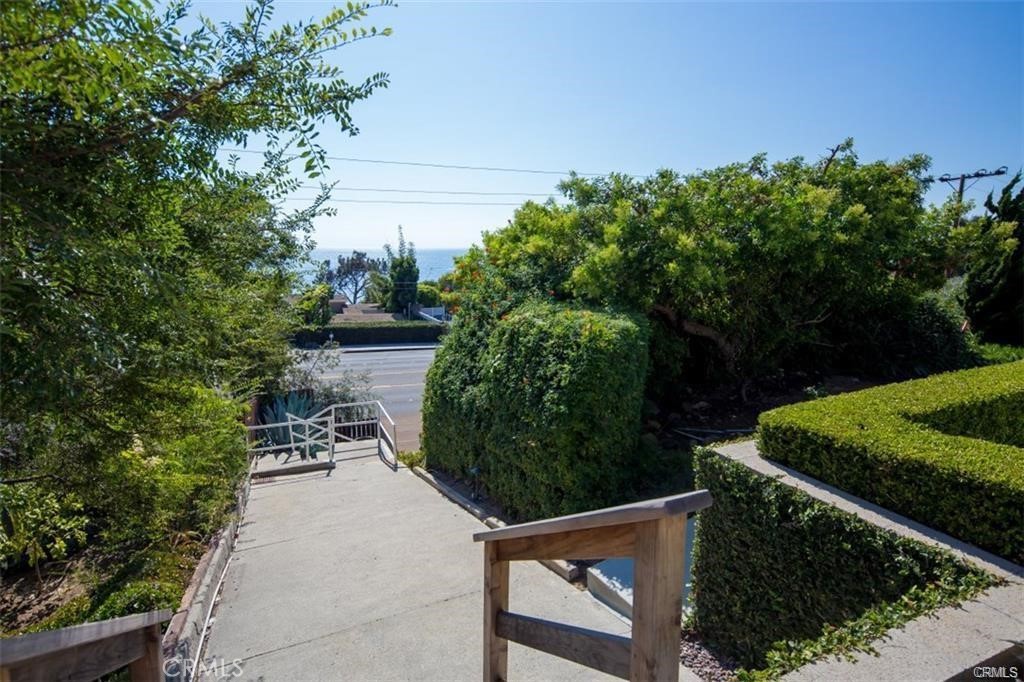 2324 S Coast D Property Photo 8