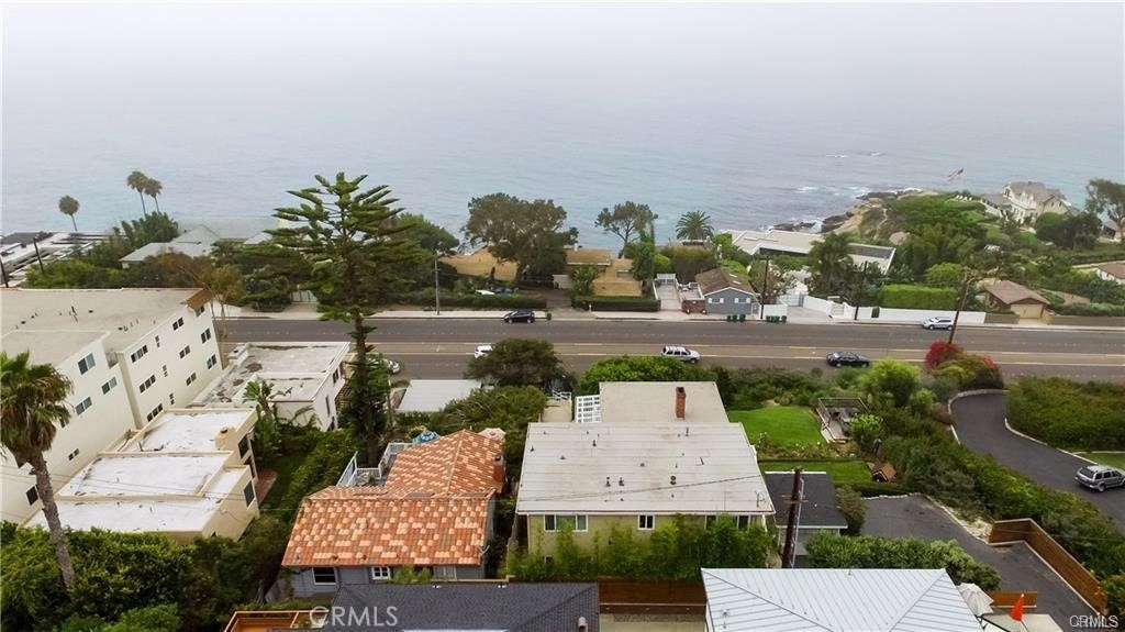 2324 S Coast D Property Photo 12