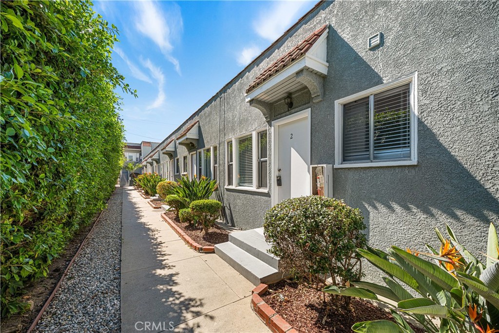 1306 E Hellman Street Property Photo 2