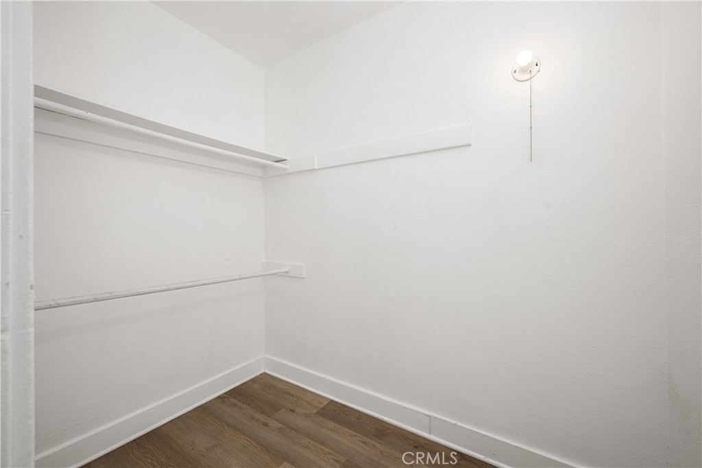 1306 E Hellman Street Property Photo 18
