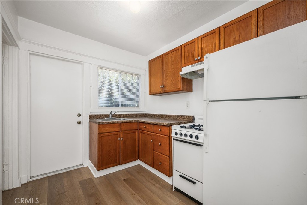 1306 E Hellman Street Property Photo 21