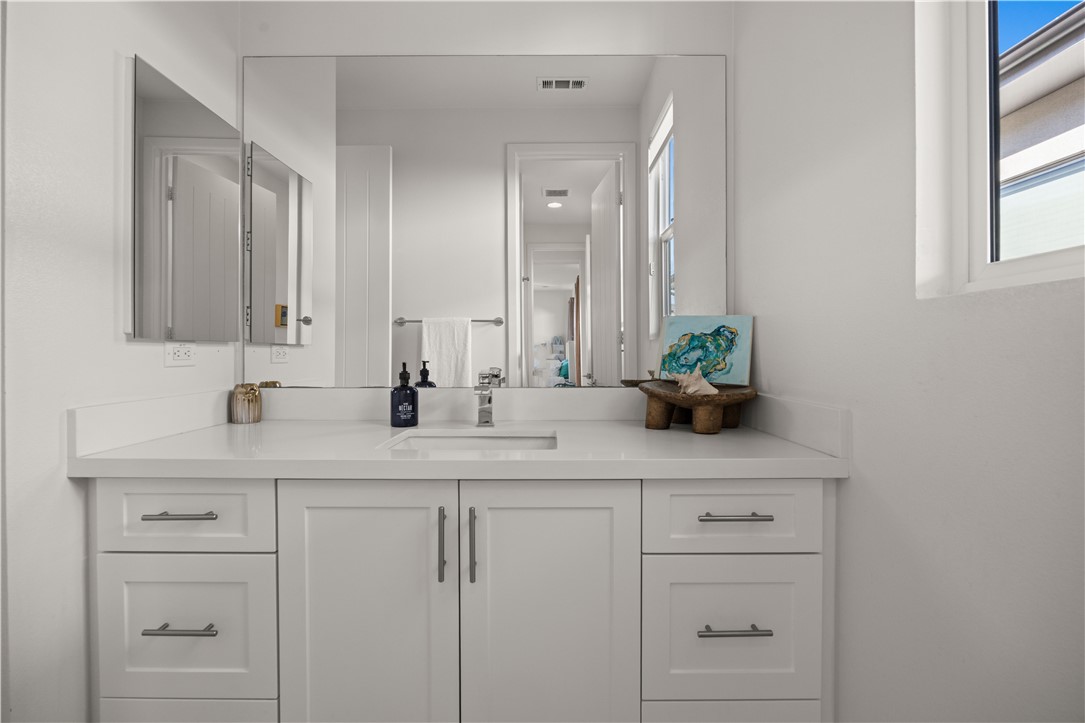 1657 Murano Place Property Photo 33