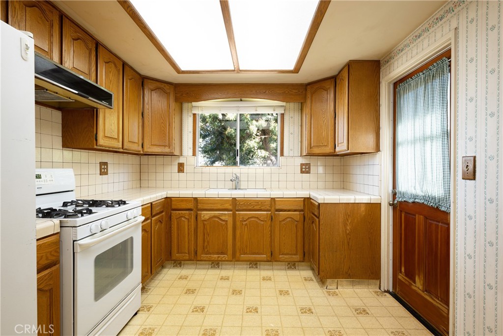 3303 Faust Avenue Property Photo 8