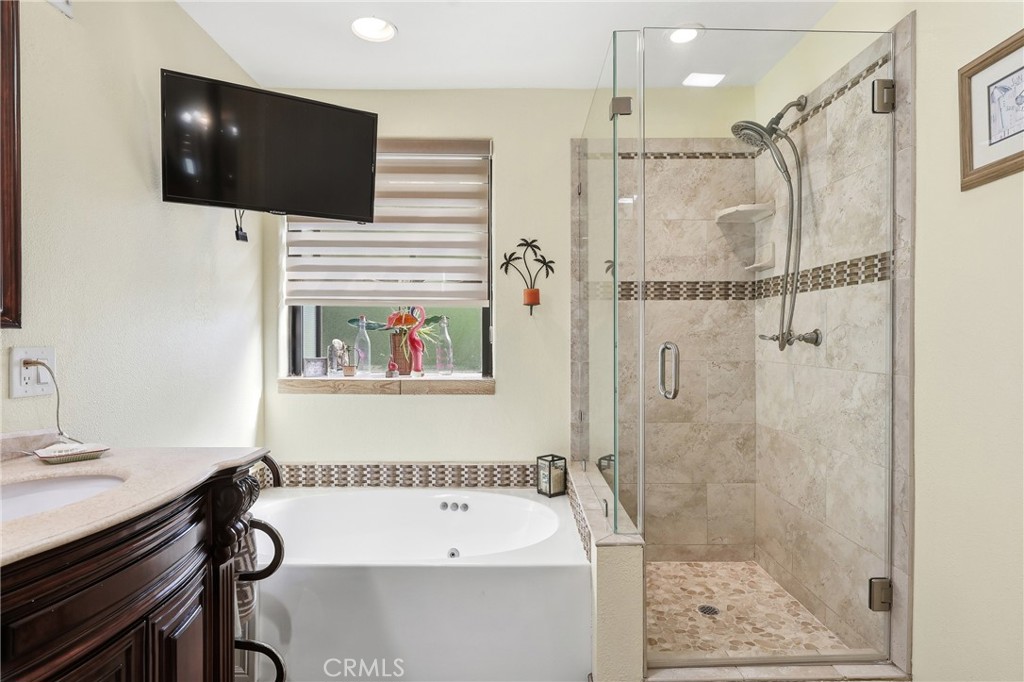 6674 Cozy Wood Court Property Photo 24