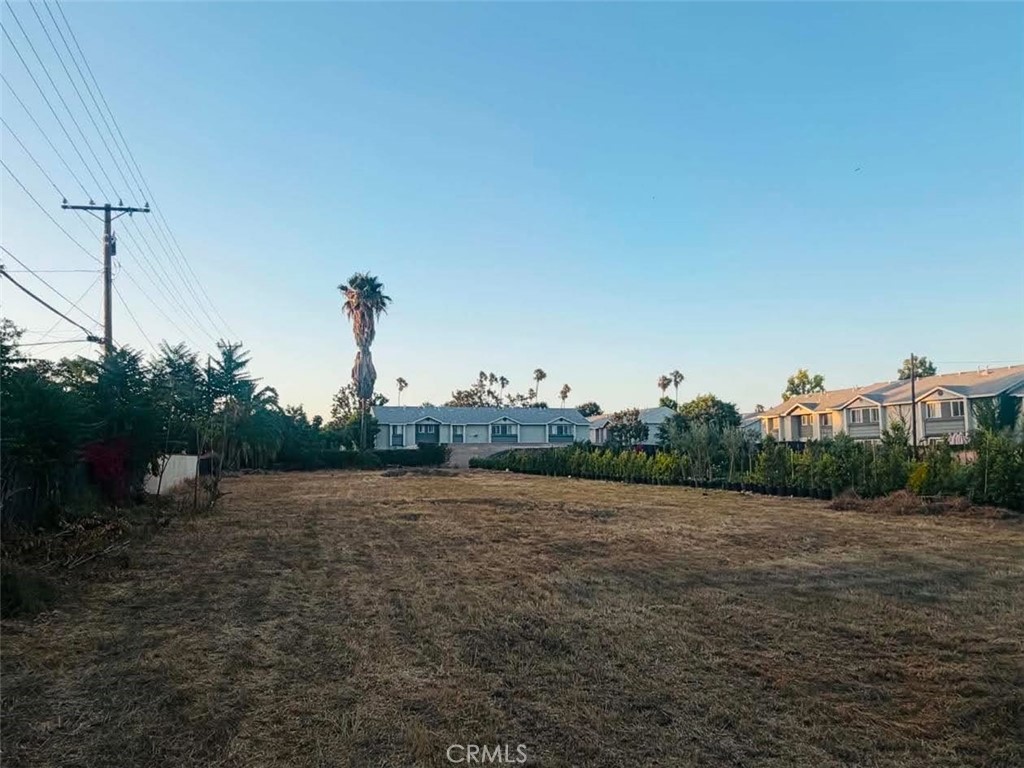 5695 Arlington Ave Property Photo 1