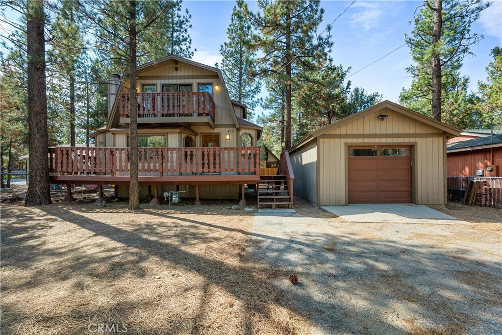 875 D Lane Property Photo 1