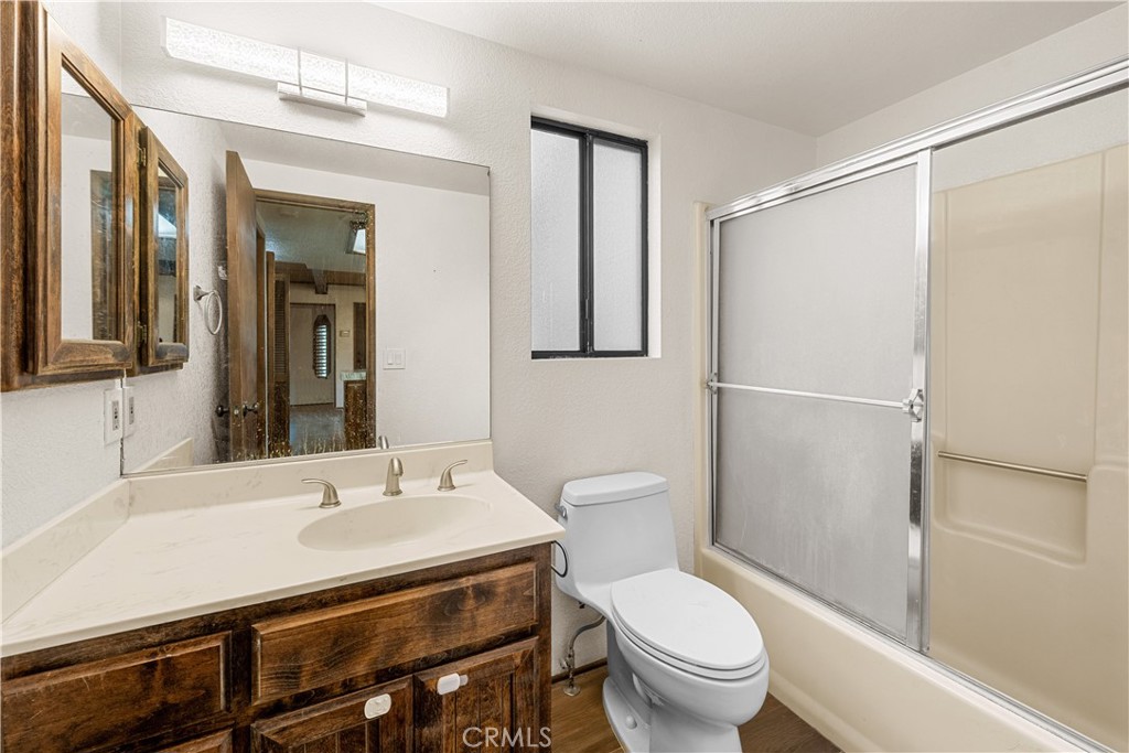 875 D Lane Property Photo 15