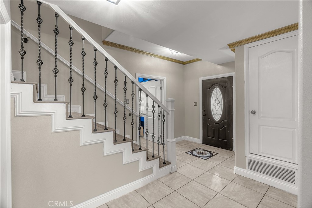 12122 207th Property Photo 12