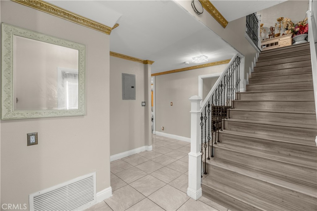 12122 207th Property Photo 16