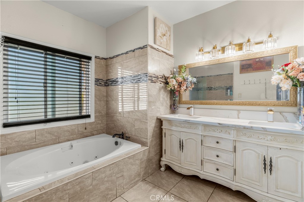 12122 207th Property Photo 19