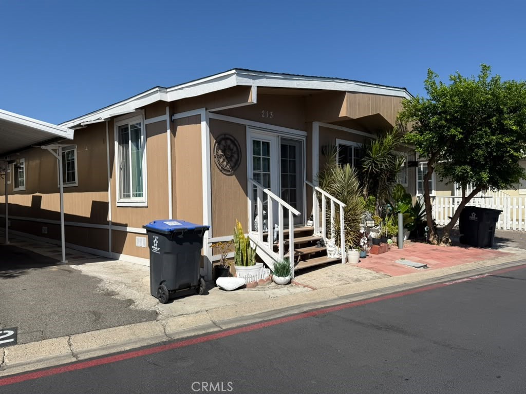 215 S Princess Lane 213 Property Photo 1