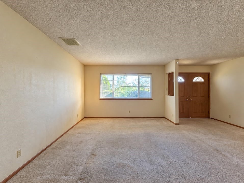 14760 Hopland Property Photo 7