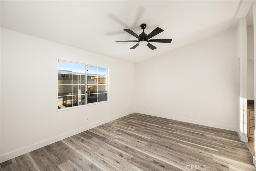 201 Collins Avenue W 47 Property Photo 18
