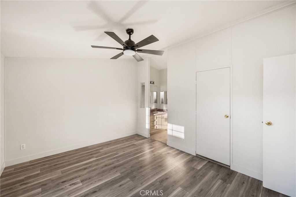 201 Collins Avenue W 47 Property Photo 19