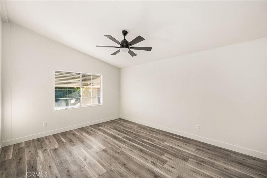 201 Collins Avenue W 47 Property Photo 27