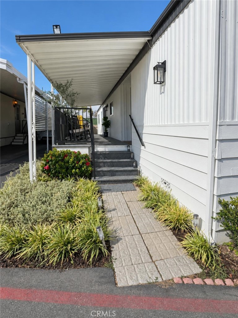 39 Walnut Property Photo 2