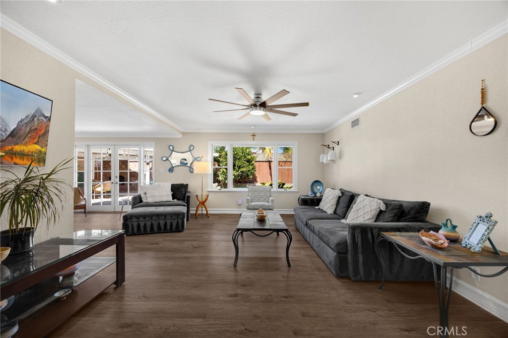 1007 San Antonio Property Photo 9
