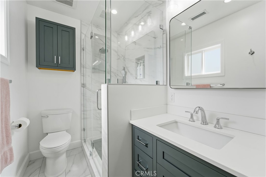 3329 A N Los Coyotes Diagonal A Property Photo 10