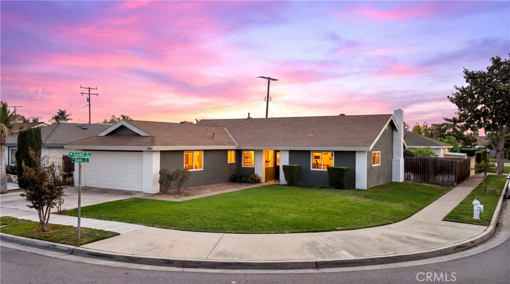 16051 Shasta St Property Photo 2