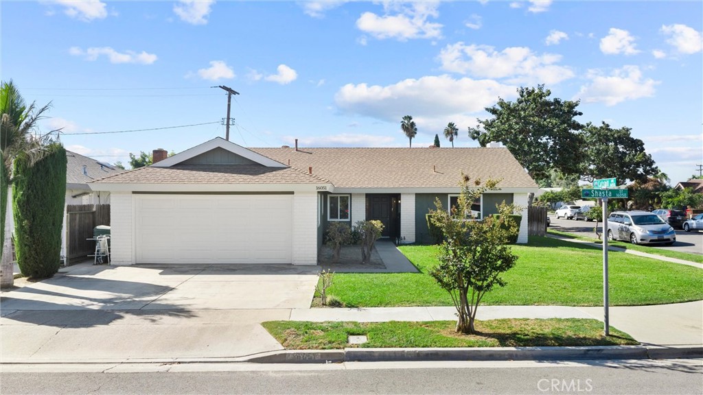 16051 Shasta St Property Photo 3