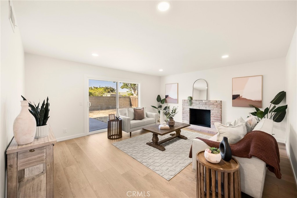16051 Shasta St Property Photo 5