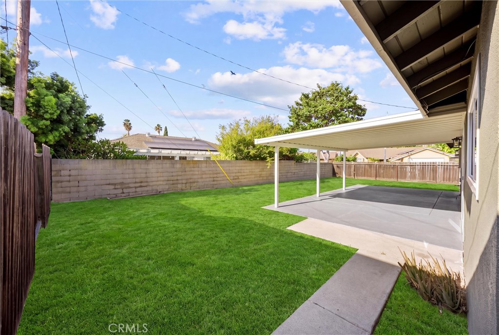 16051 Shasta St Property Photo 31