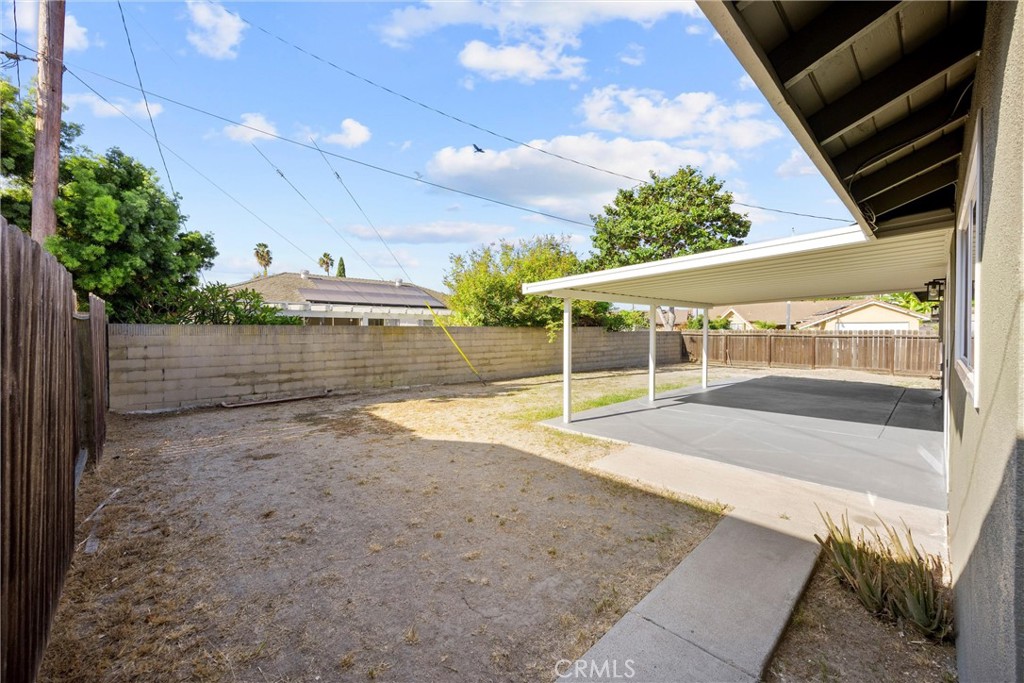 16051 Shasta St Property Photo 32