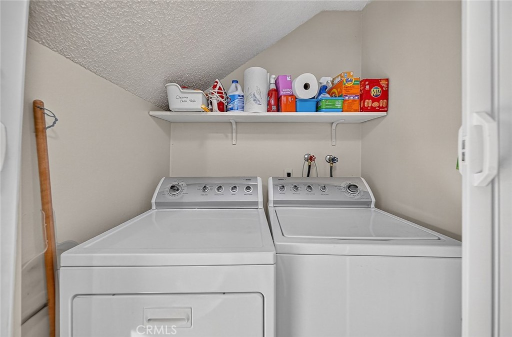 349 Winslow Property Photo 8