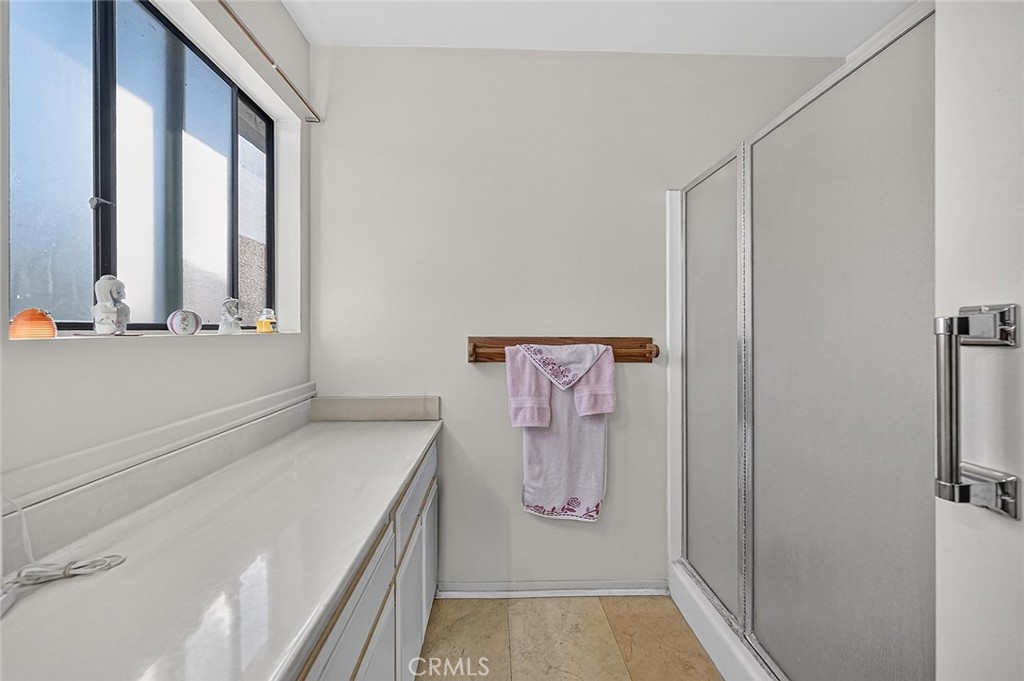349 Winslow Property Photo 17