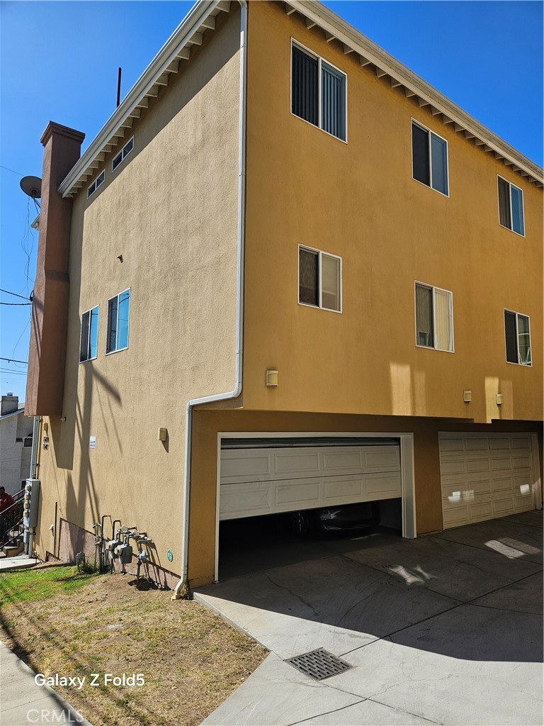 2607 W Cimarron Boulevard Property Photo 2