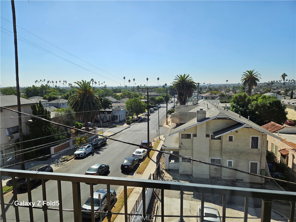 2607 W Cimarron Boulevard Property Photo 3