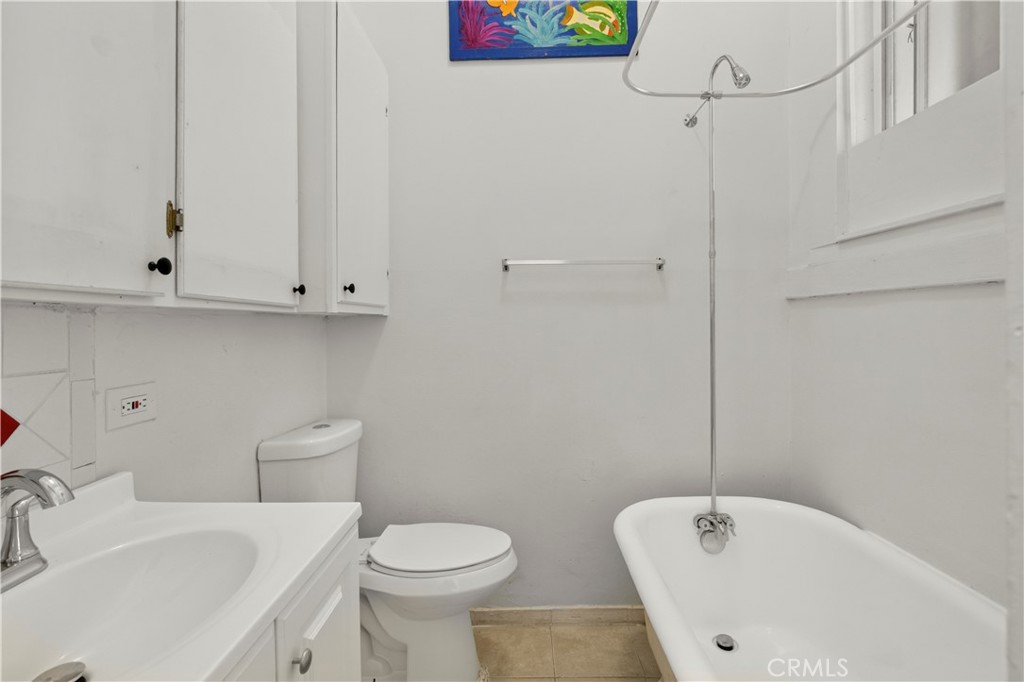 134 E 31st Street Property Photo 11