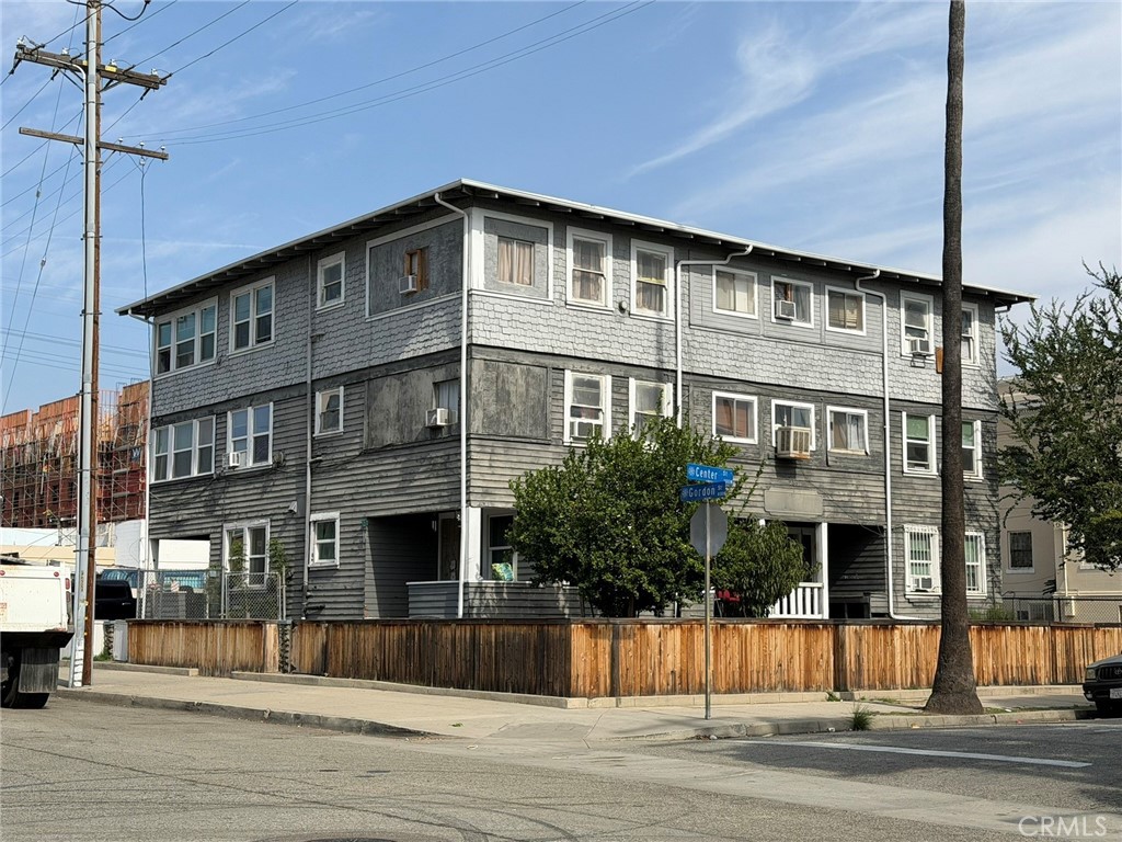 285 W Center Street Property Photo 1