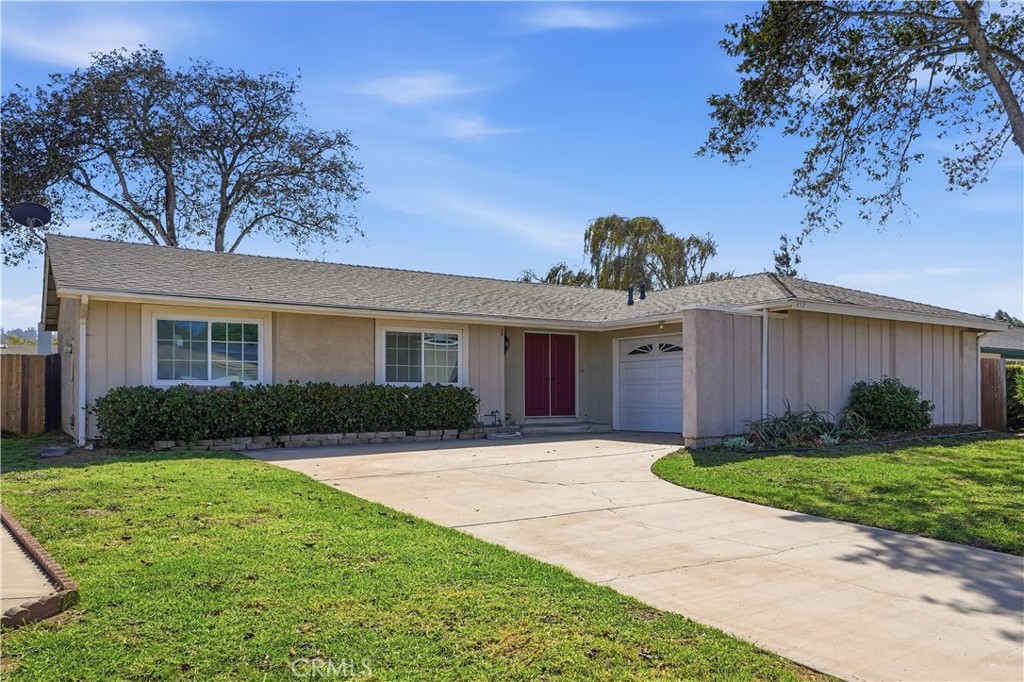 450 Mountain View Property Photo 1