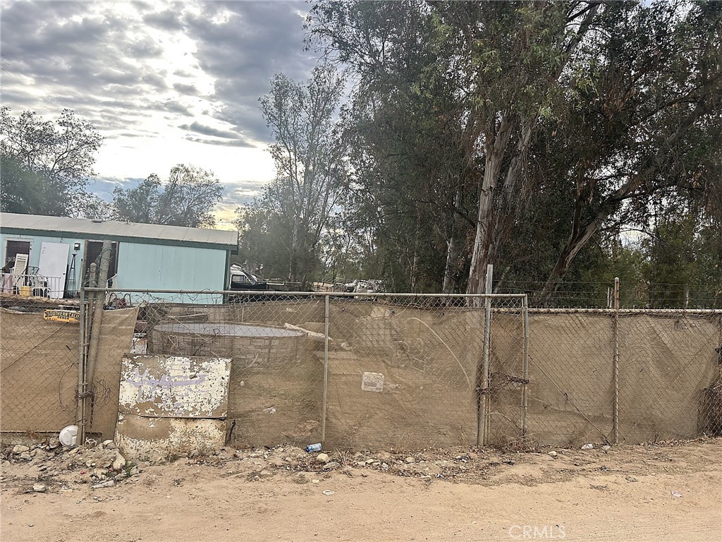 23110 Forrest Property Photo 2