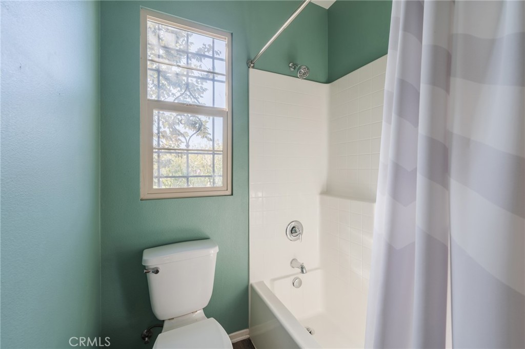 711 E Valencia Property Photo 24