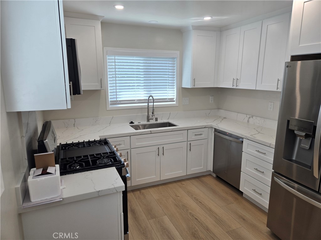6162 Ludlow Property Photo 2