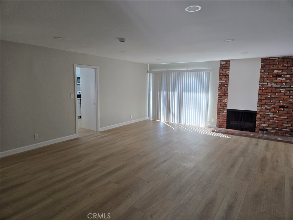 6162 Ludlow Property Photo 3