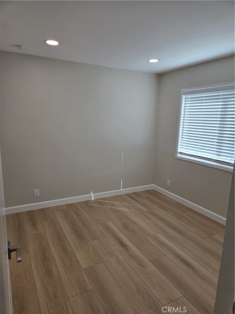 6162 Ludlow Property Photo 5