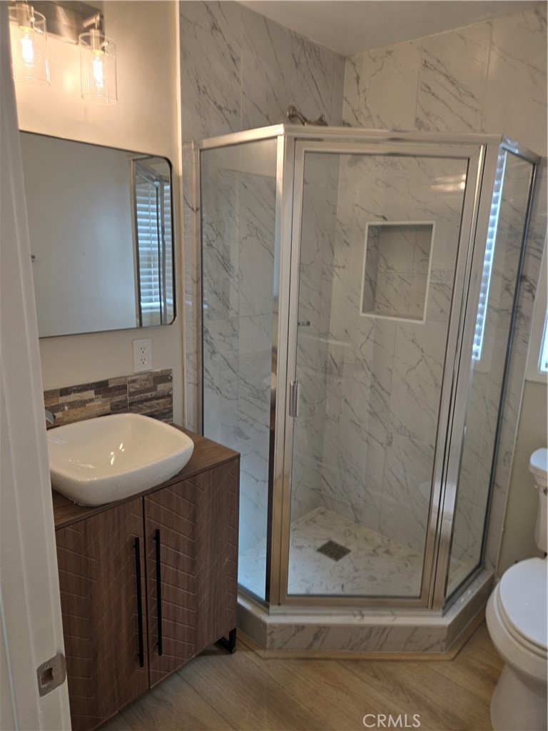 6162 Ludlow Property Photo 6
