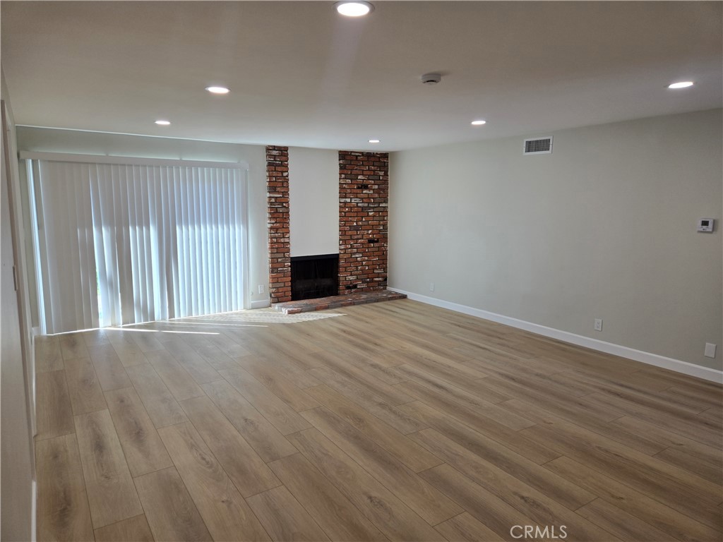 6162 Ludlow Property Photo 14