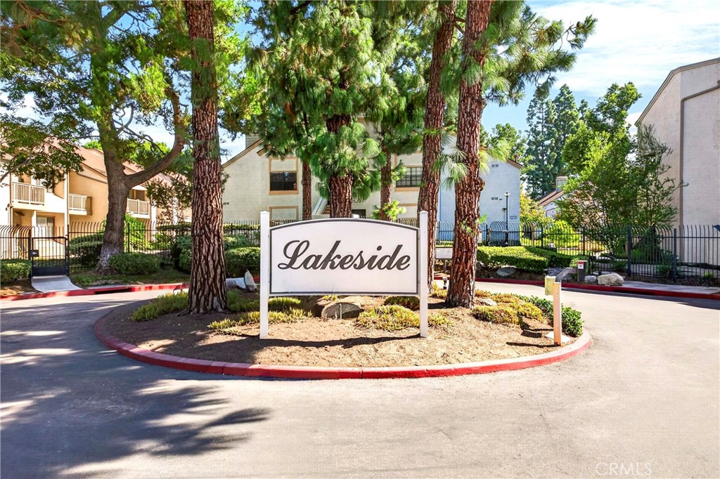 10630 Lakeside S 276 Property Photo 1