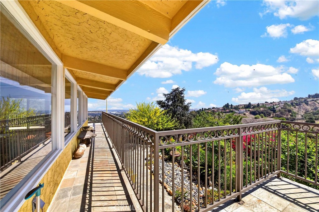 401 1/2 W Skyline Drive Property Photo 38